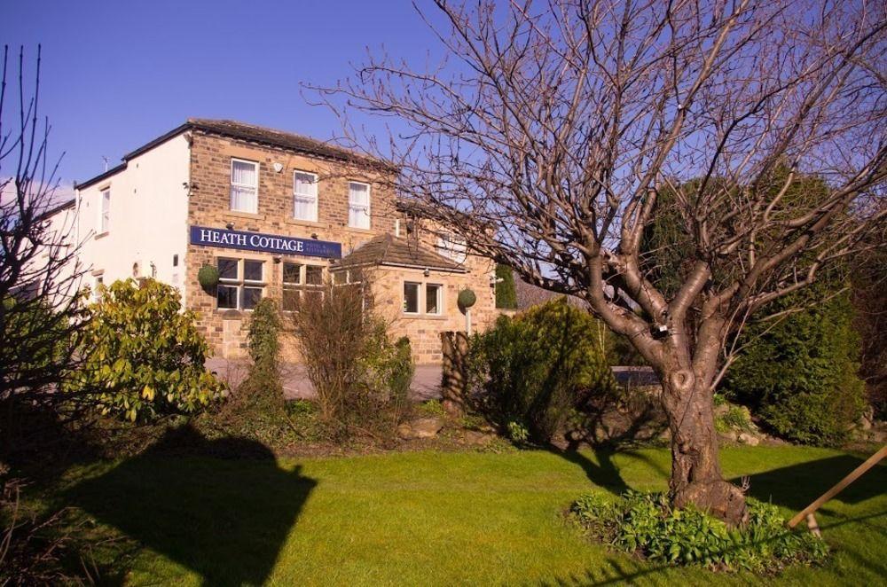 Heath & Restaurant 3* Dewsbury